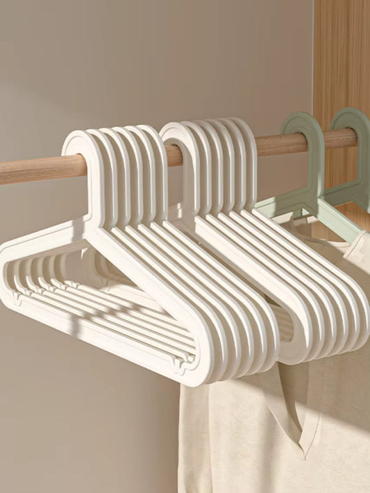 Komplet wieszaków 10szt.